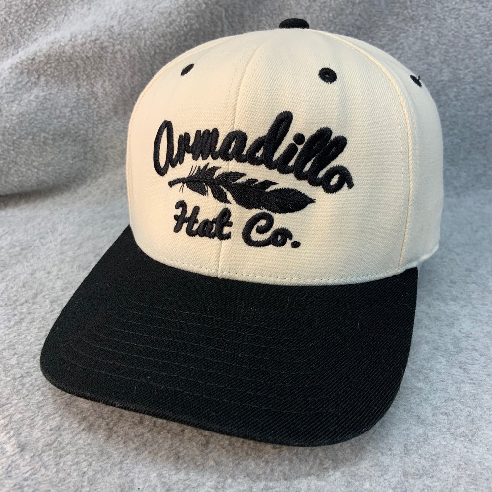 Armadillo Hat Co. Mens Cream Black Armadillo Hat Co. Snapback Feather Logo OSFM